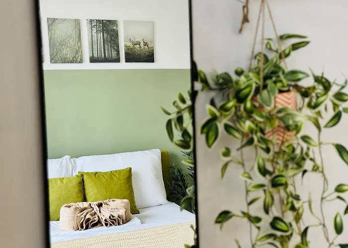 Apartment Rm 630 Forest In Shore 1 Residences Moa